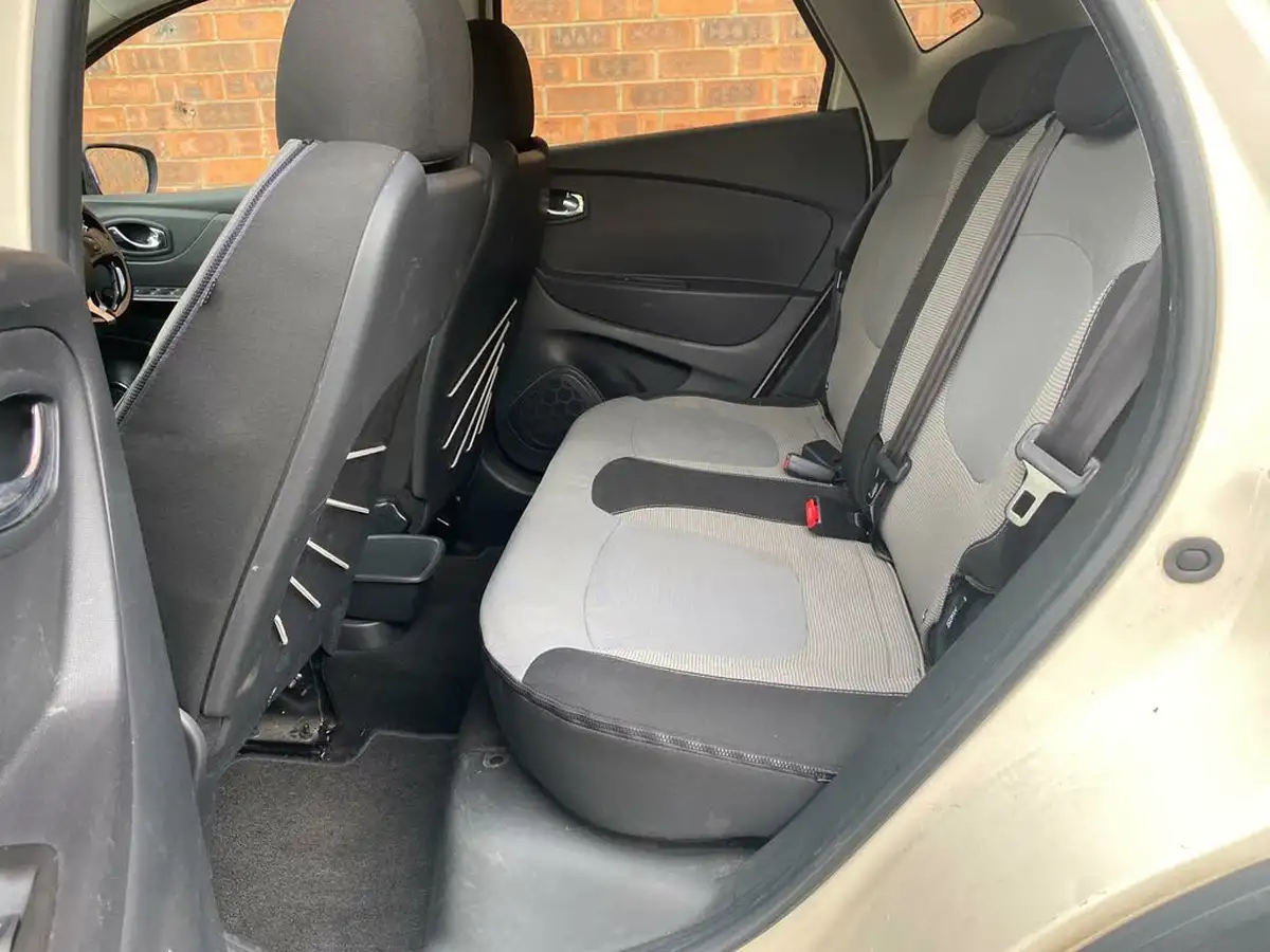 2014-renault-captur-15dci-dynamique-s-90bhp-ss-big-32
