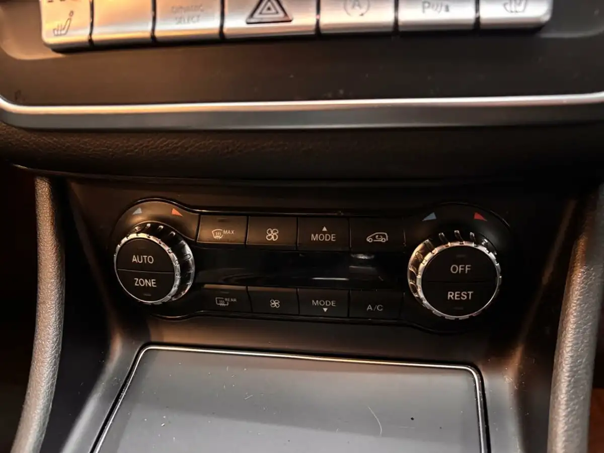 2018-mercedes-benz-cla-16-cla-180-sport-coupe-4d-7g-dct-big-38