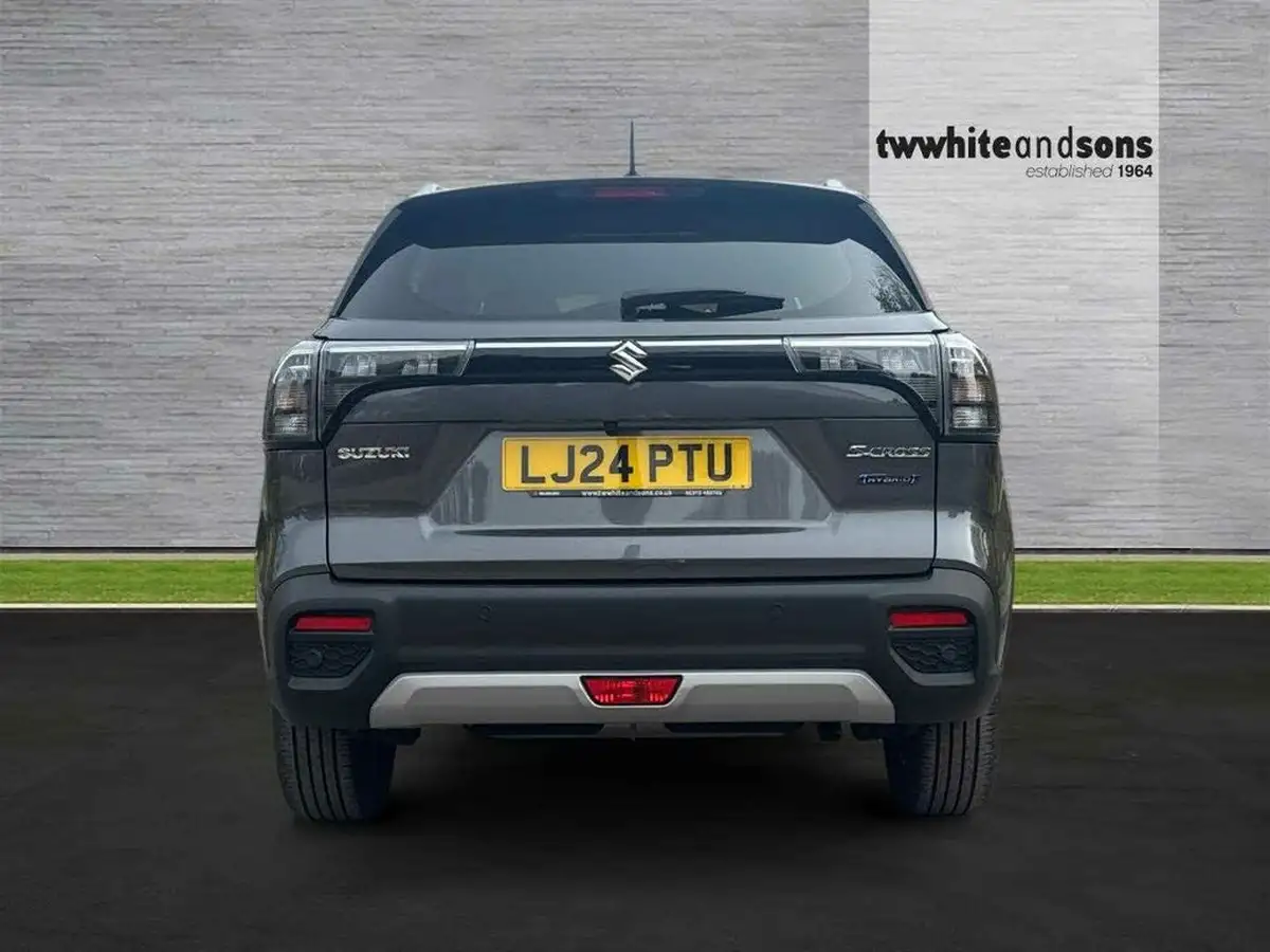2024-suzuki-s-cross-15-motion-big-7
