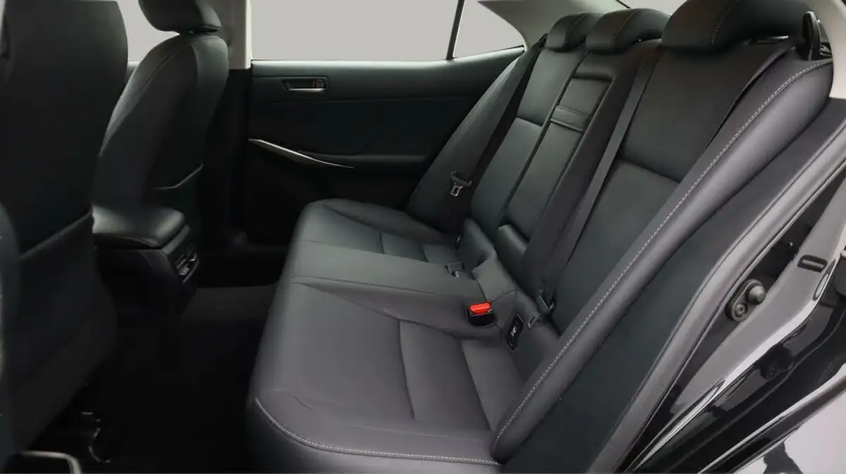 2018-lexus-is-300h-25-executive-edition-lexus-navigation-big-16
