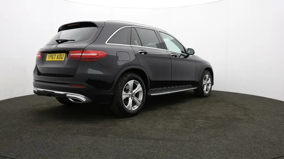 2017-mercedes-benz-glc-class-21d-glc220d-sport-premiumss-station-wagon-5d-big-76