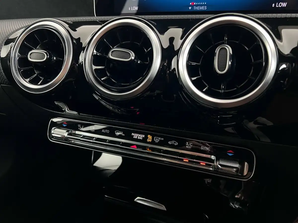 2019-mercedes-benz-a-class-15d-a180d-amg-line-executive-hatchback-5d-7g-dct-big-32