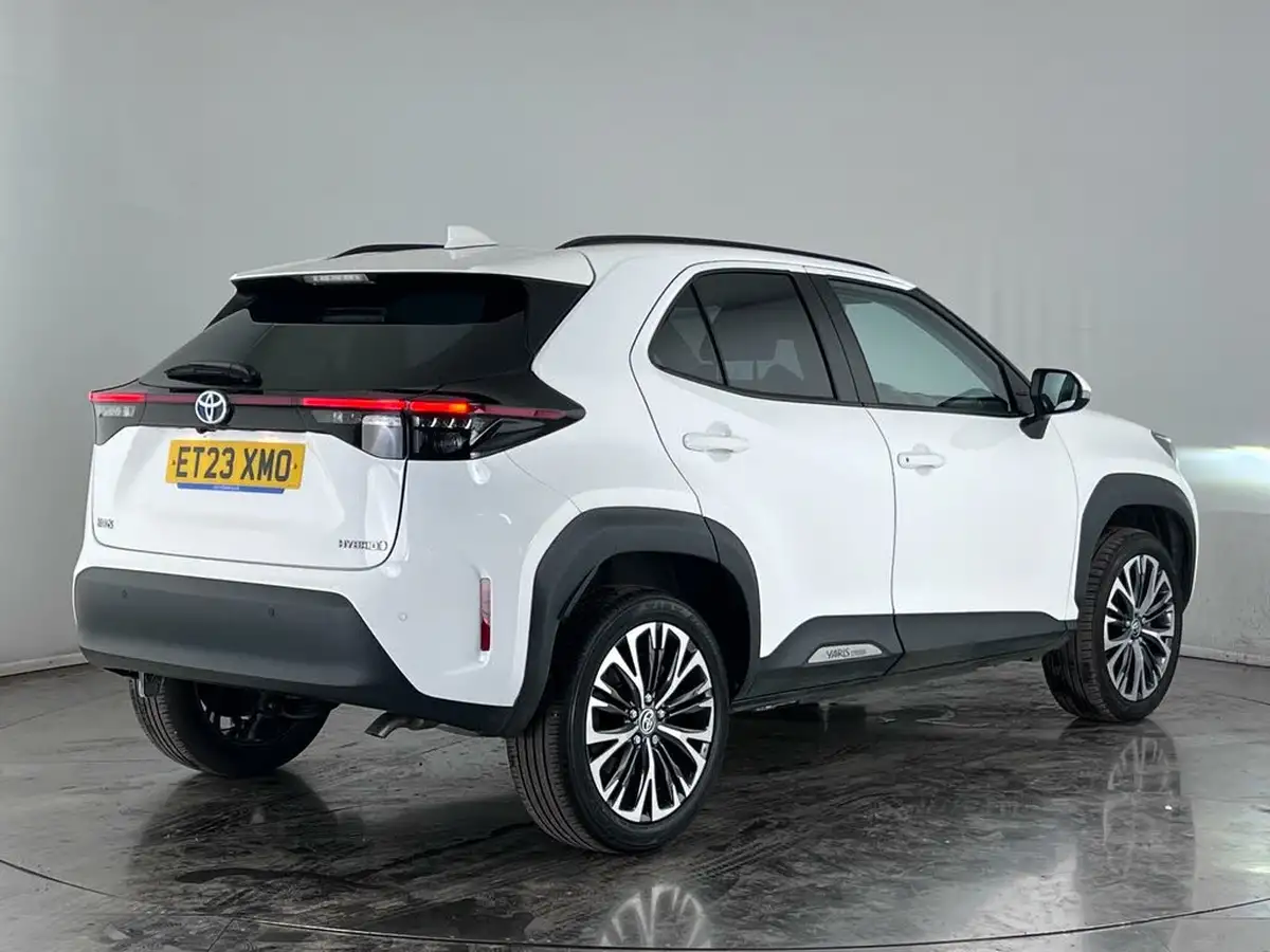 2023-toyota-yaris-cross-15-vvt-i-excel-awd-i-big-3