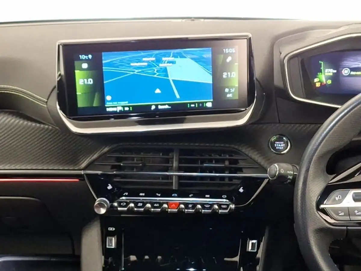 2021-peugeot-208-12-puretech-gt-premium-100bhp-big-9