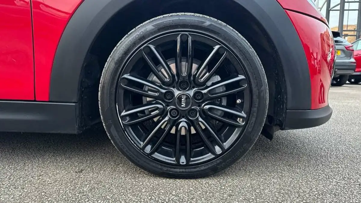 2022-mini-cooper-15-cooper-exclusive-premium-hatchback-3d-auto-big-3