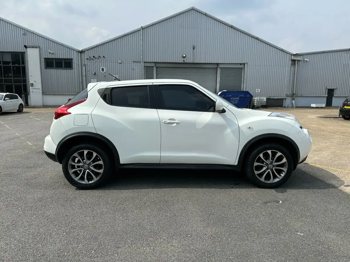 2013-nissan-juke-16-tekna-16v-1598cc-cvt-big-4