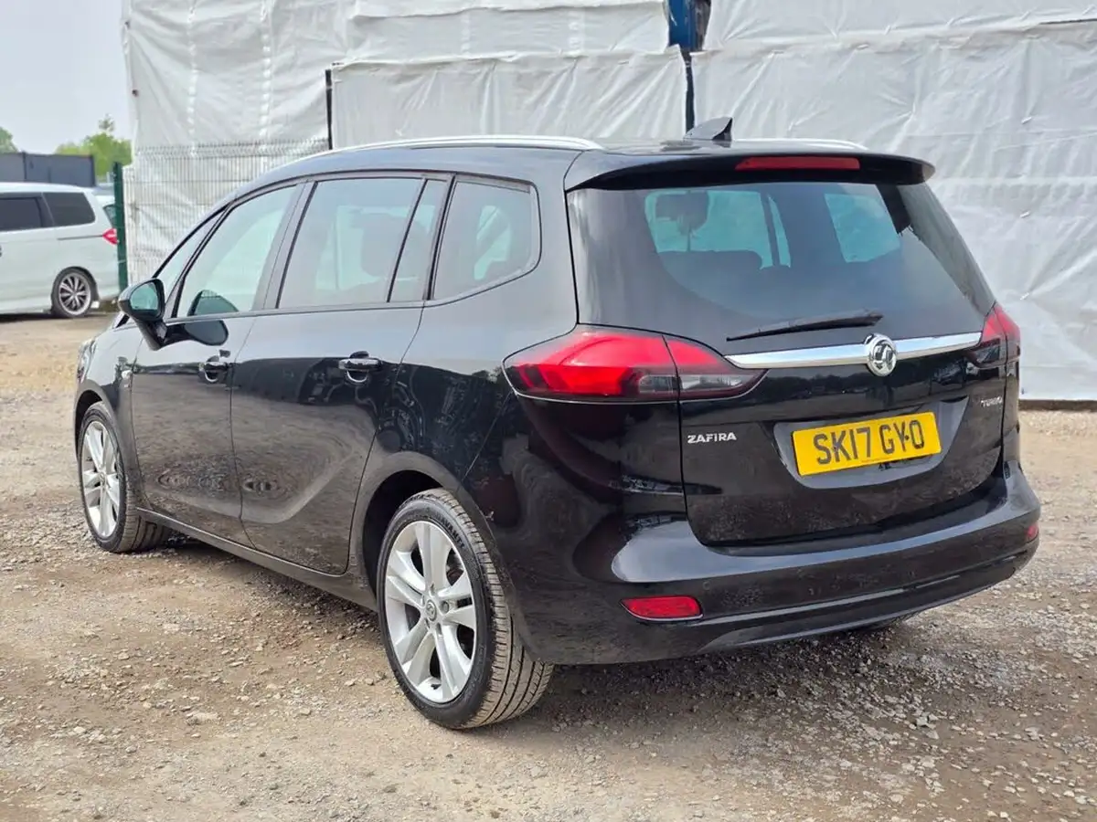 2017-vauxhall-zafira-tourer-14i-16v-turbo-sri-nav-leather-pk-auto-big-3