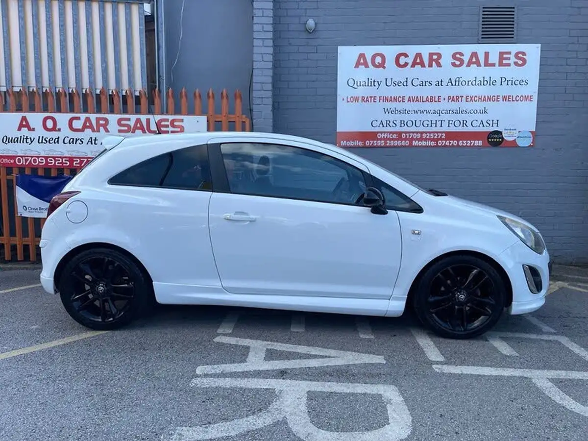 2014-vauxhall-corsa-12-3d-big-7