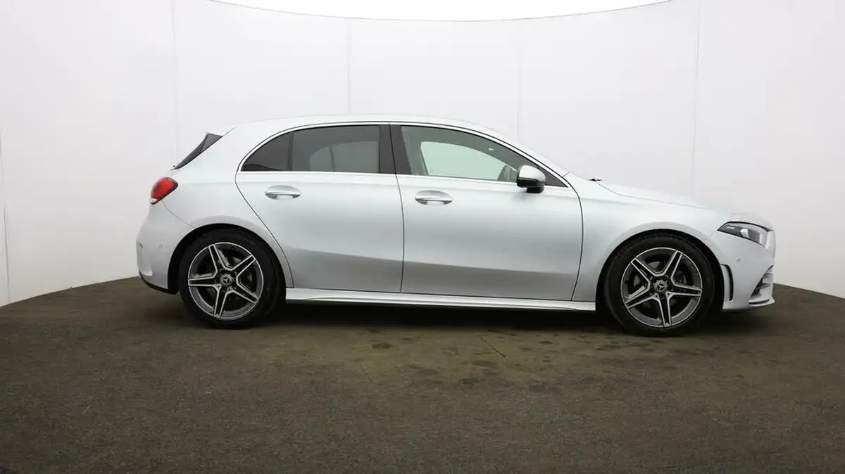 2020-mercedes-benz-a-class-13-a200-amg-line-premium-hatchback-5d-7g-dct-big-43