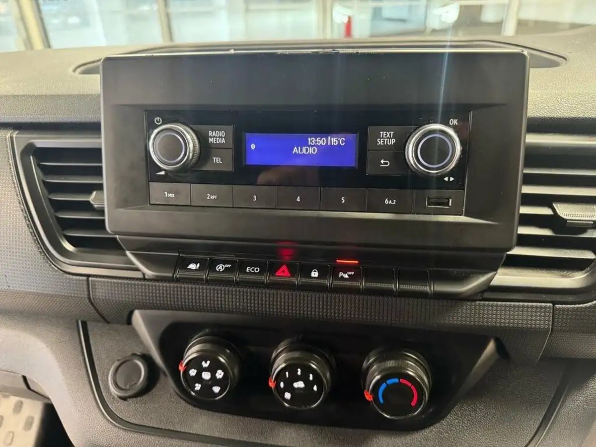 2022-renault-trafic-20dci-sl28-130-business-big-14