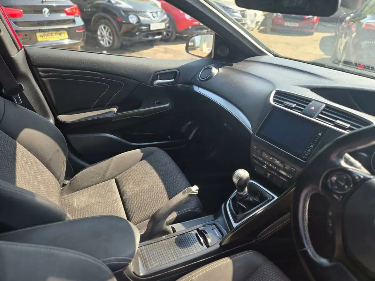 2016-honda-civic-14-i-vtec-sport-big-24