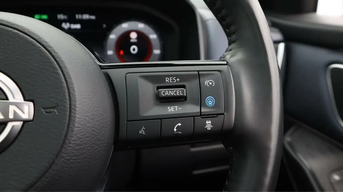 2022-nissan-qashqai-13-dig-t-tekna-140ps-mild-hybrid-big-26