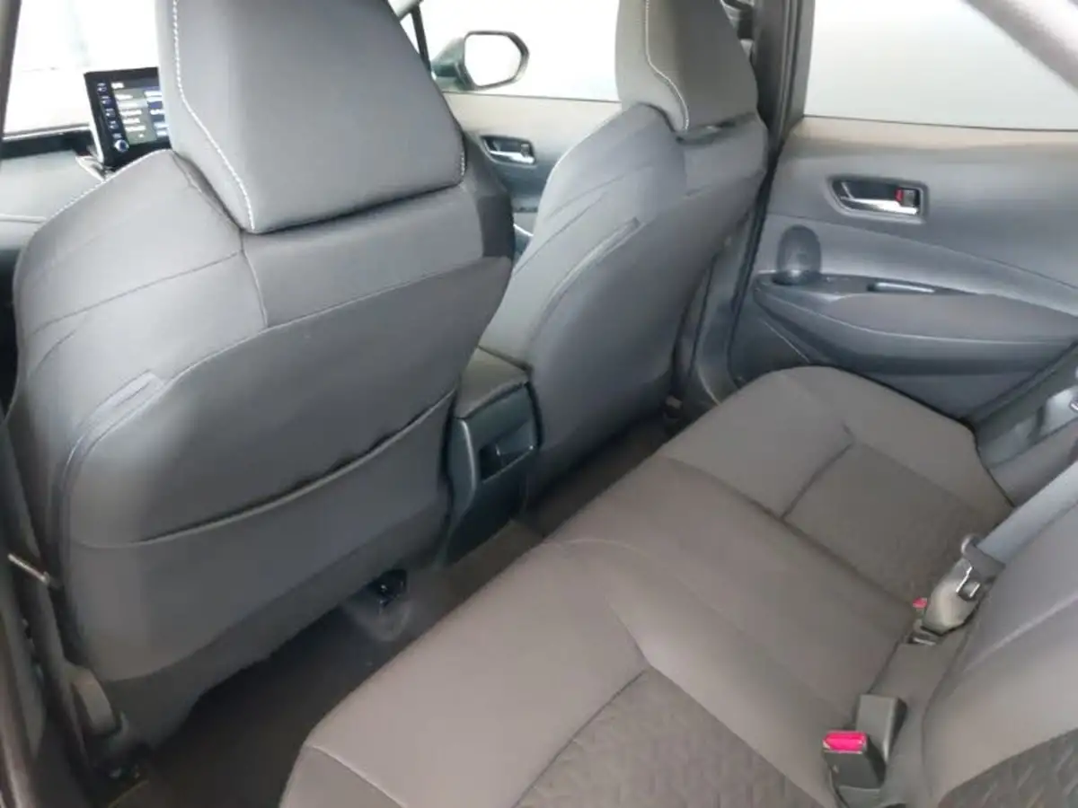 2021-toyota-corolla-18-vvt-i-icon-tech-trk-hatchback-5d-big-5