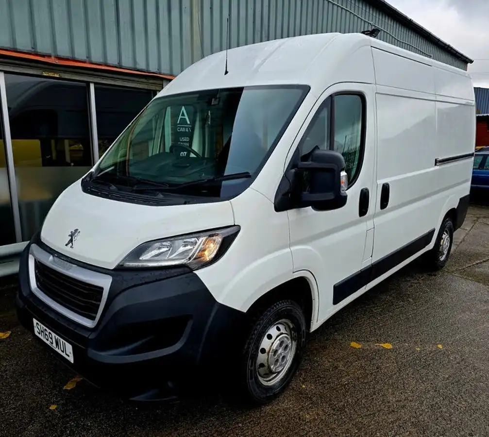 2019-peugeot-boxer-20-bluehdi-professional-335-l2h2-big-8