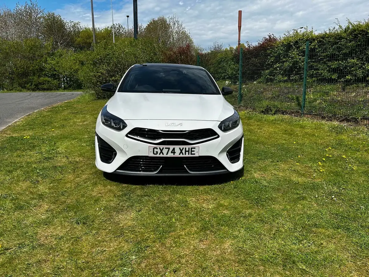 2024-kia-ceed-15-t-gdi-gt-line-s-138bhp-big-7