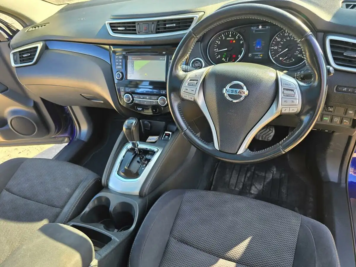 2016-nissan-qashqai-12-dig-t-n-connecta-xtronic-cvt-big-49