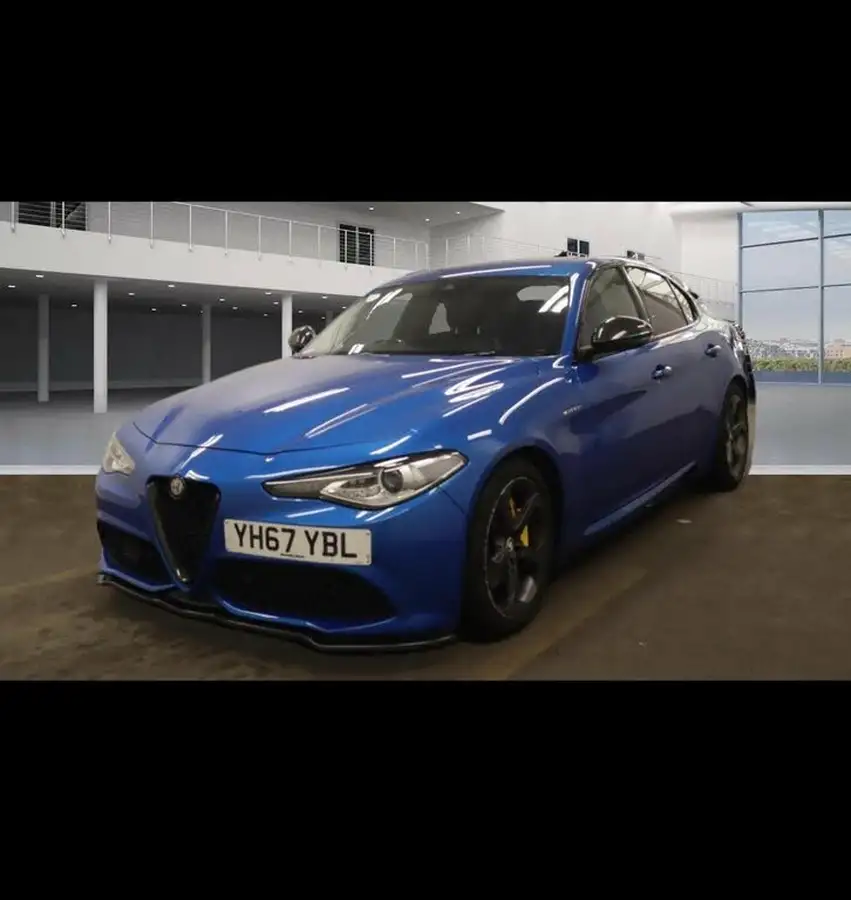 2017-alfa-romeo-giulia-20-veloce-big-0
