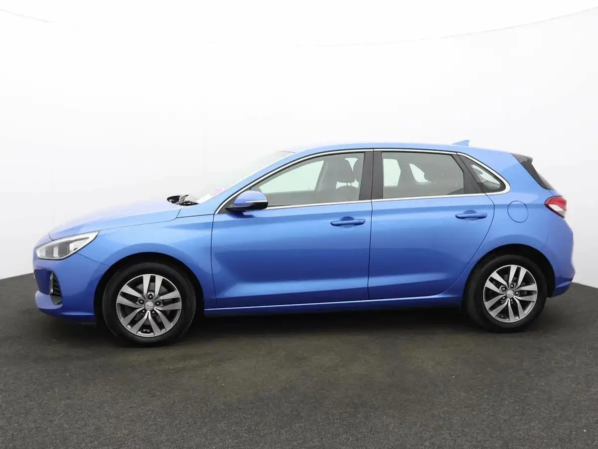 2018-hyundai-i30-10-t-gdi-se-blue-drive-isg-hatchback-big-3