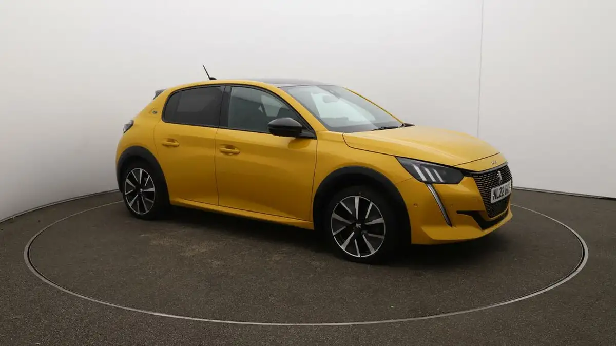 2022-peugeot-208-e-gt-premium-big-39