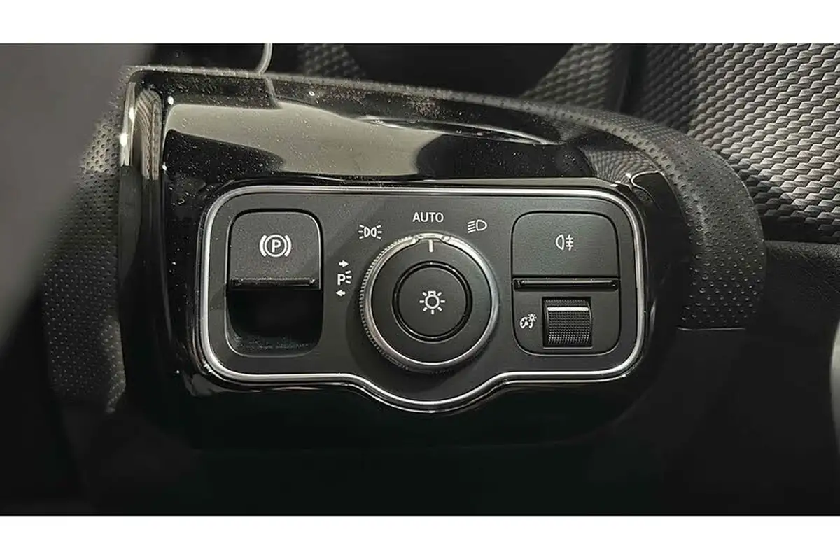 2020-mercedes-benz-a-class-13-a180-sport-executive-hatchback-5d-7g-dct-big-27
