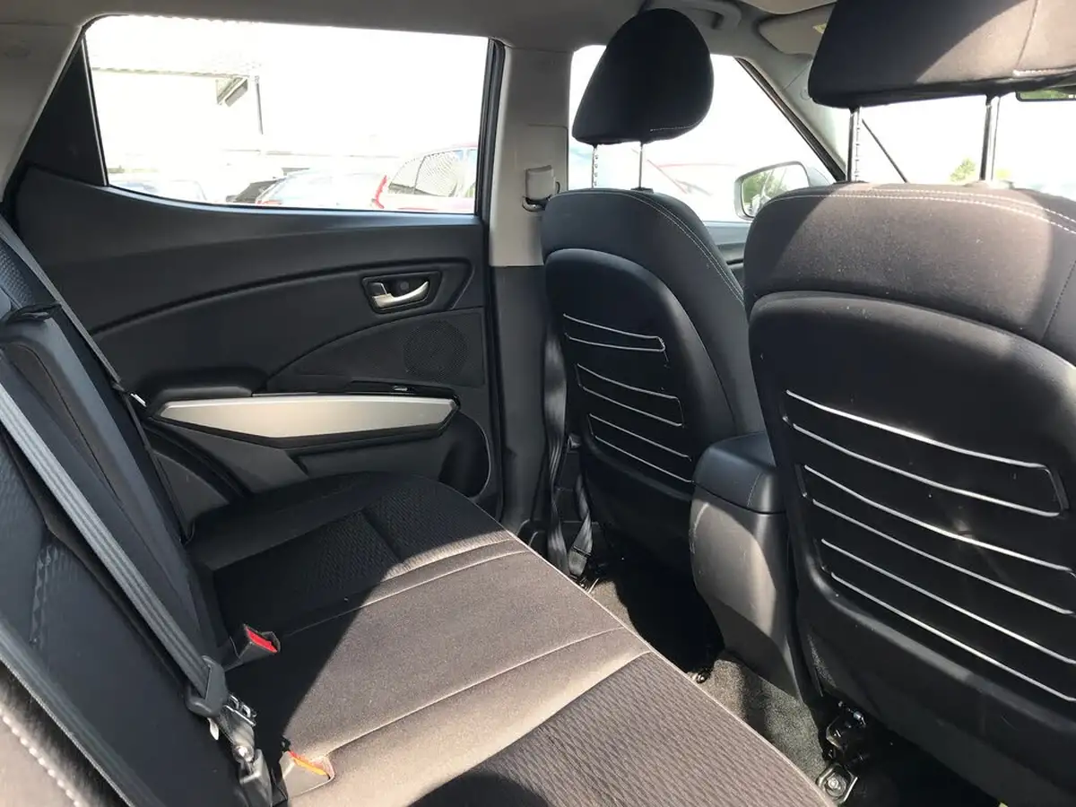 2017-kgm-ssangyong-tivoli-16-se-big-7