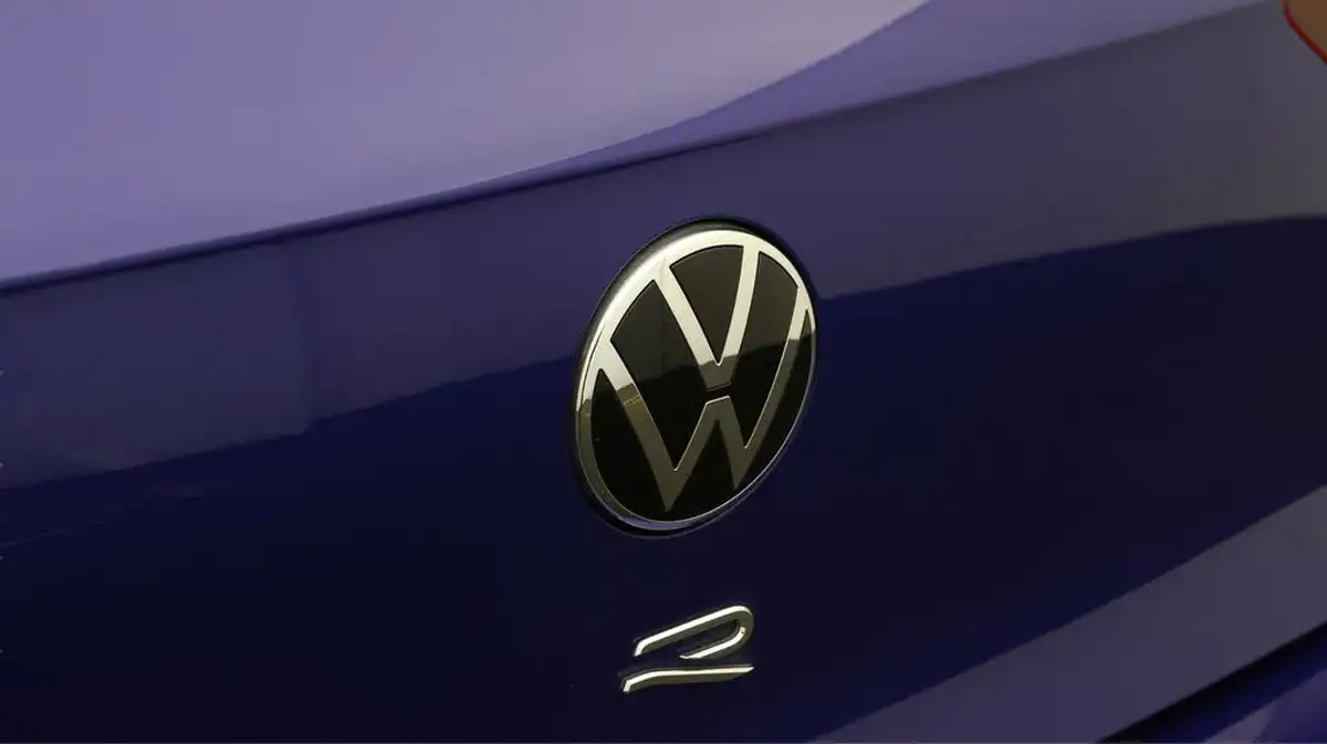 2021-volkswagen-golf-20-tsi-r-hatchback-big-19
