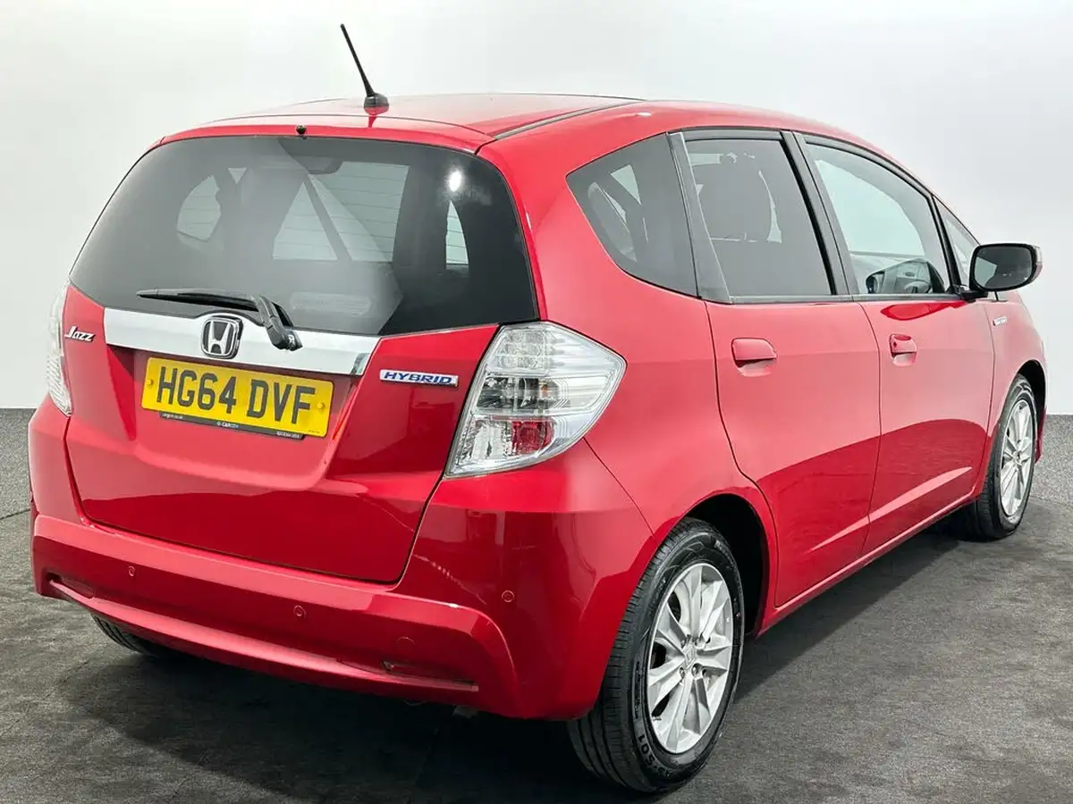 2015-honda-jazz-13-hx-big-6