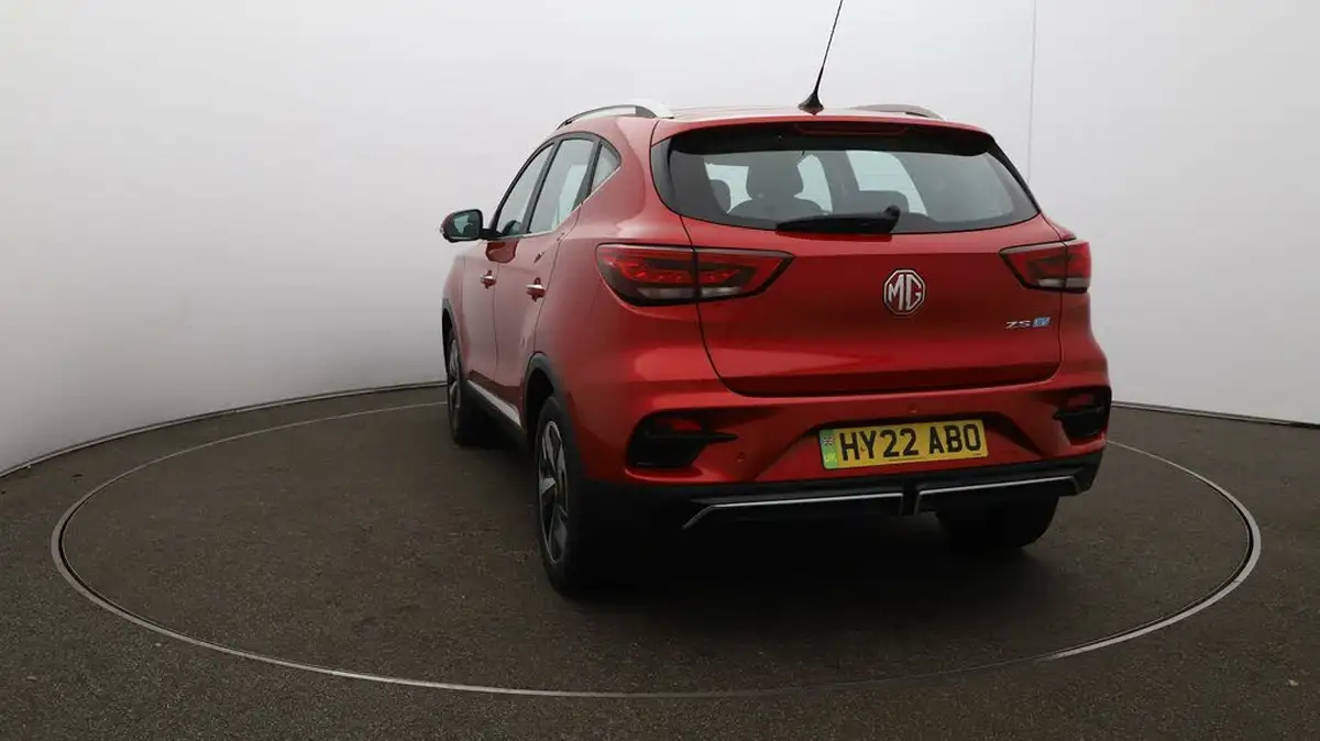 2022-mg-zs-suv-e-trophy-ev-176ps-big-53