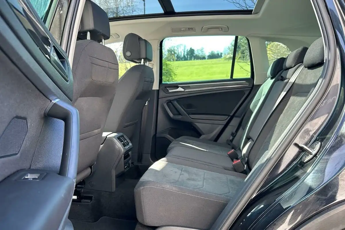 2023-volkswagen-tiguan-14-tsi-elegance-big-30