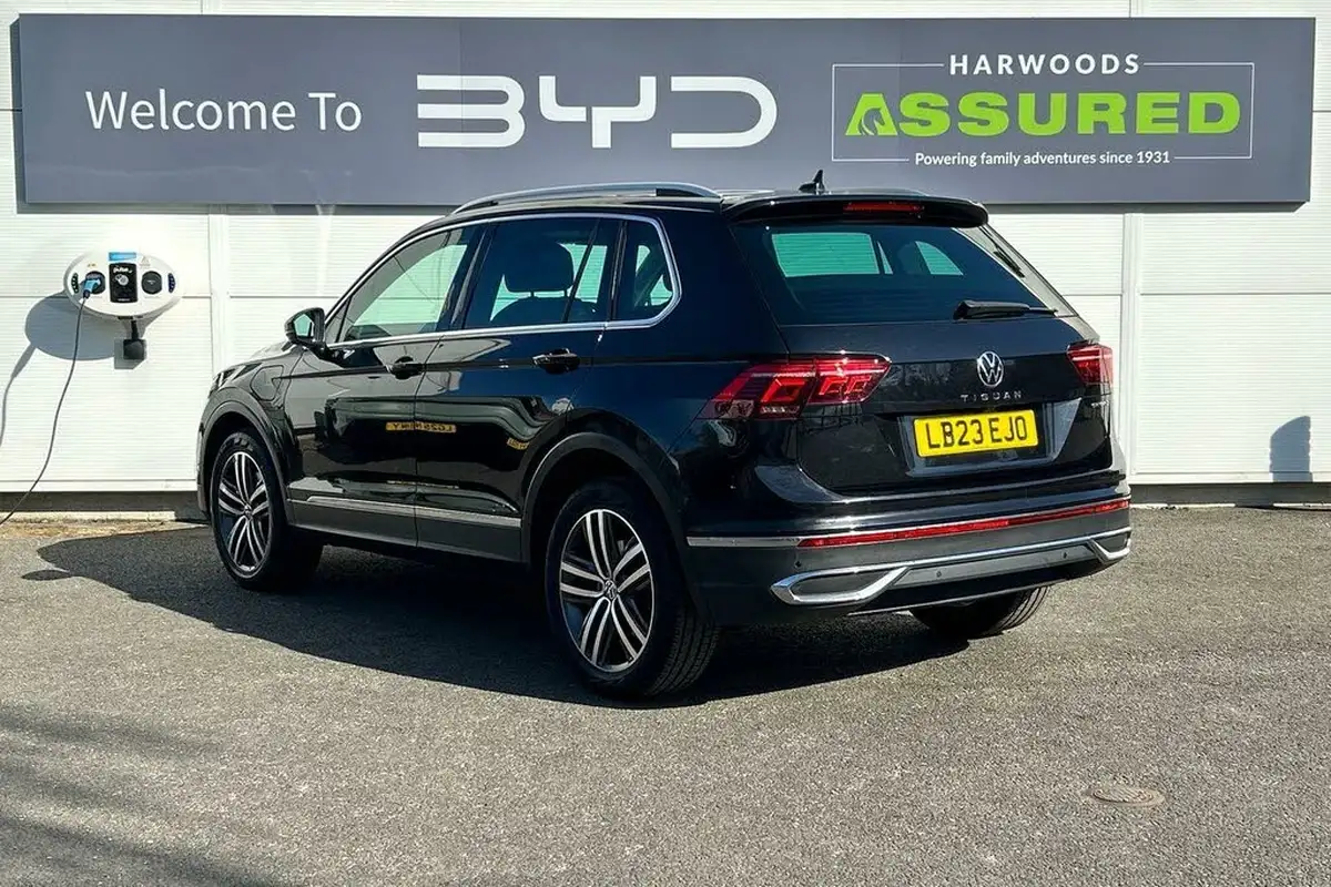 2023-volkswagen-tiguan-14-tsi-elegance-big-8