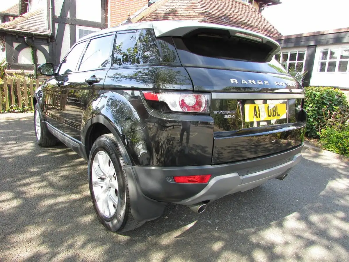 2014-land-rover-range-rover-evoque-22sd4-pure-auto-big-3