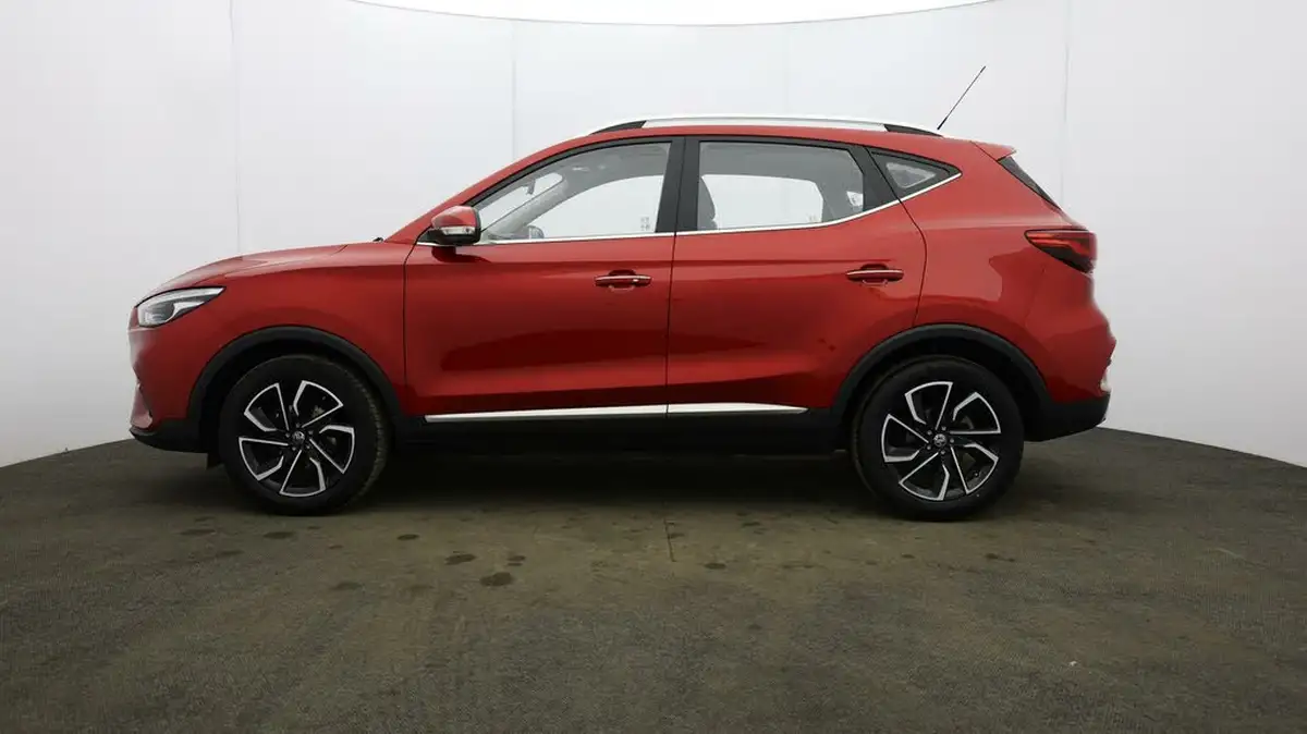 2022-mg-zs-suv-10t-gdi-exclusive-big-3