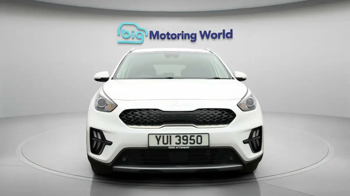 2022-kia-niro-16-gdi-2-139bhp-156kwh-big-1