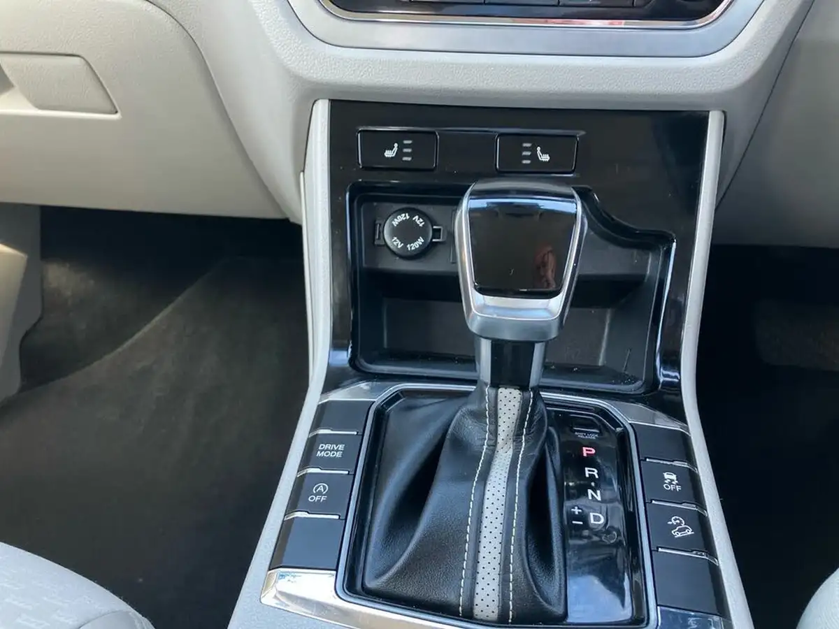 2020-kgm-ssangyong-korando-16td-pioneer-big-16