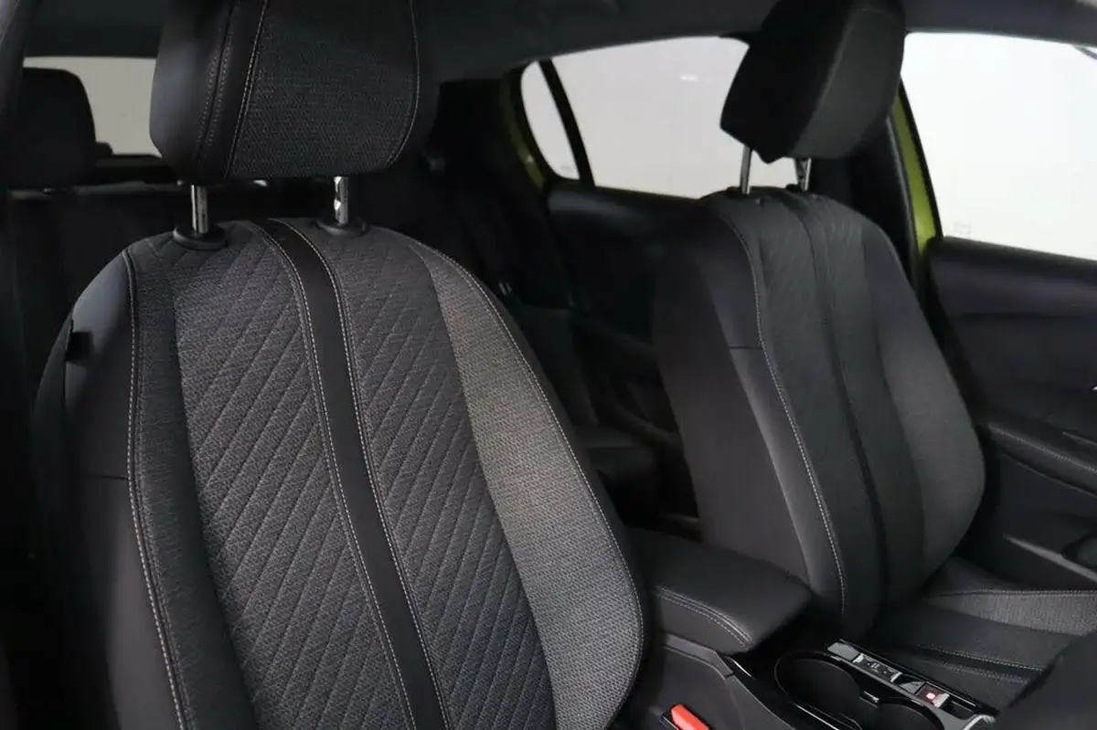 2024-peugeot-208-12-puretech-allure-big-18