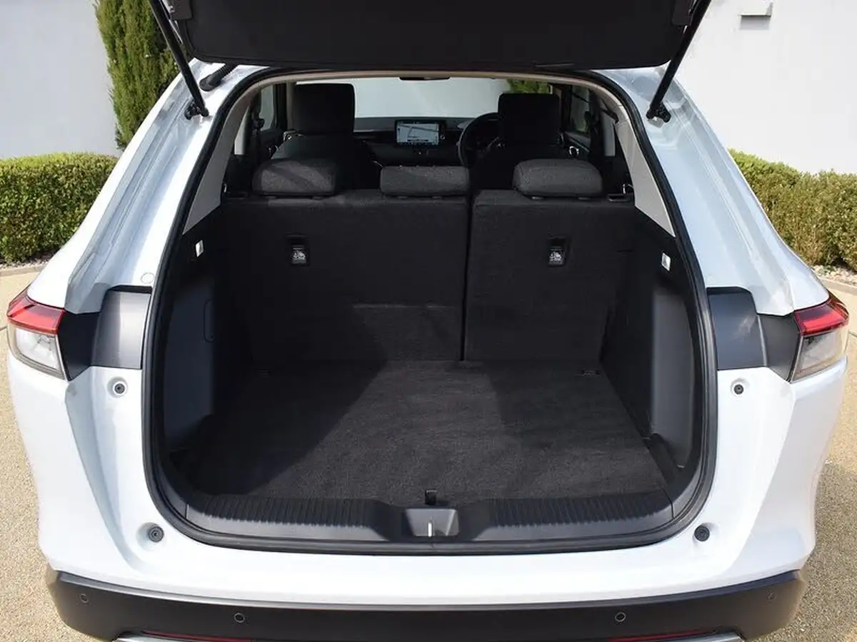 2022-honda-hr-v-15-i-mmd-elegance-big-26