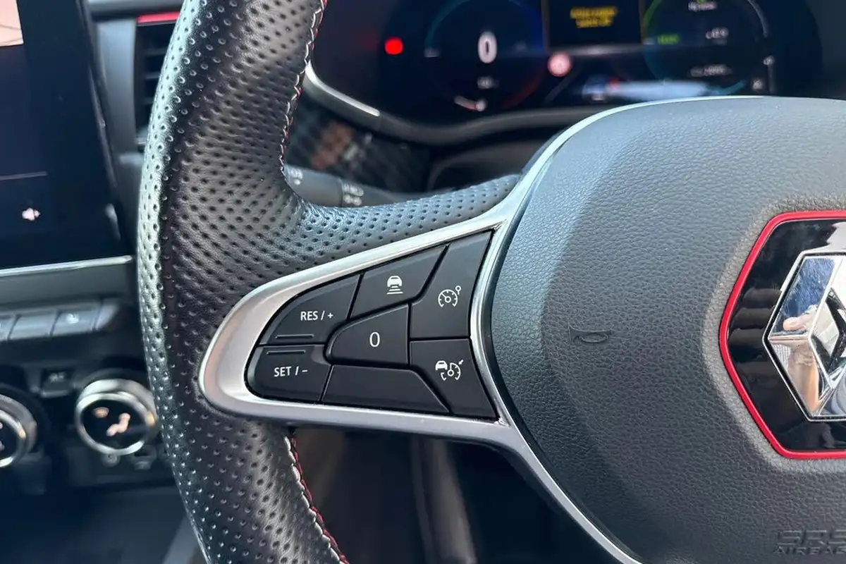 2021-renault-arkana-16-rs-line-big-56