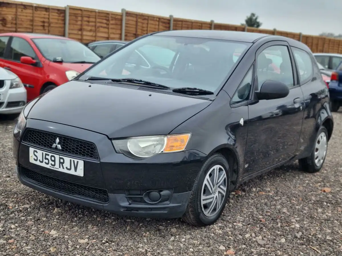 2009-mitsubishi-colt-11-cz1-3d-big-9