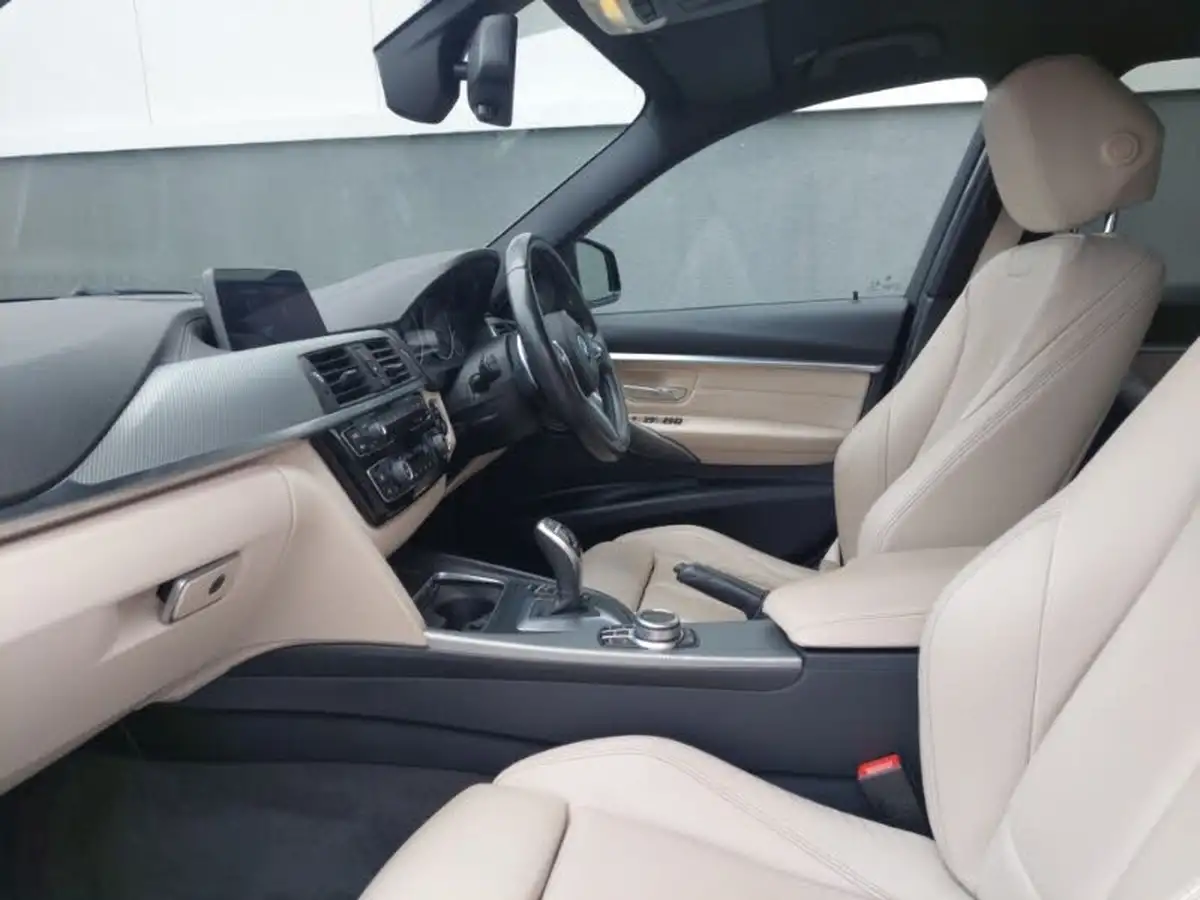 2018-bmw-3-series-30td-335d-xdrive-m-sport-shadow-edition-touring-5d-big-4