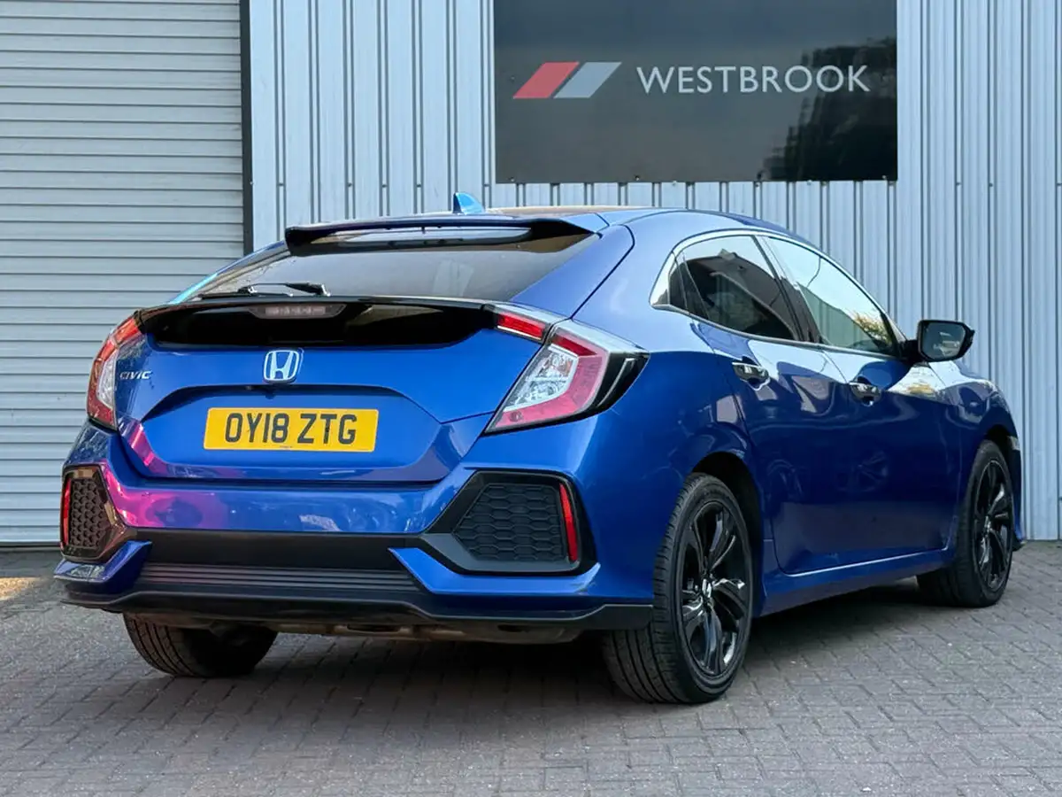 2018-honda-civic-15-vtec-turbo-prestige-ss-big-1