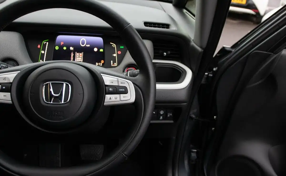 2022-honda-jazz-15-i-mmd-crosstar-ex-109ps-big-21
