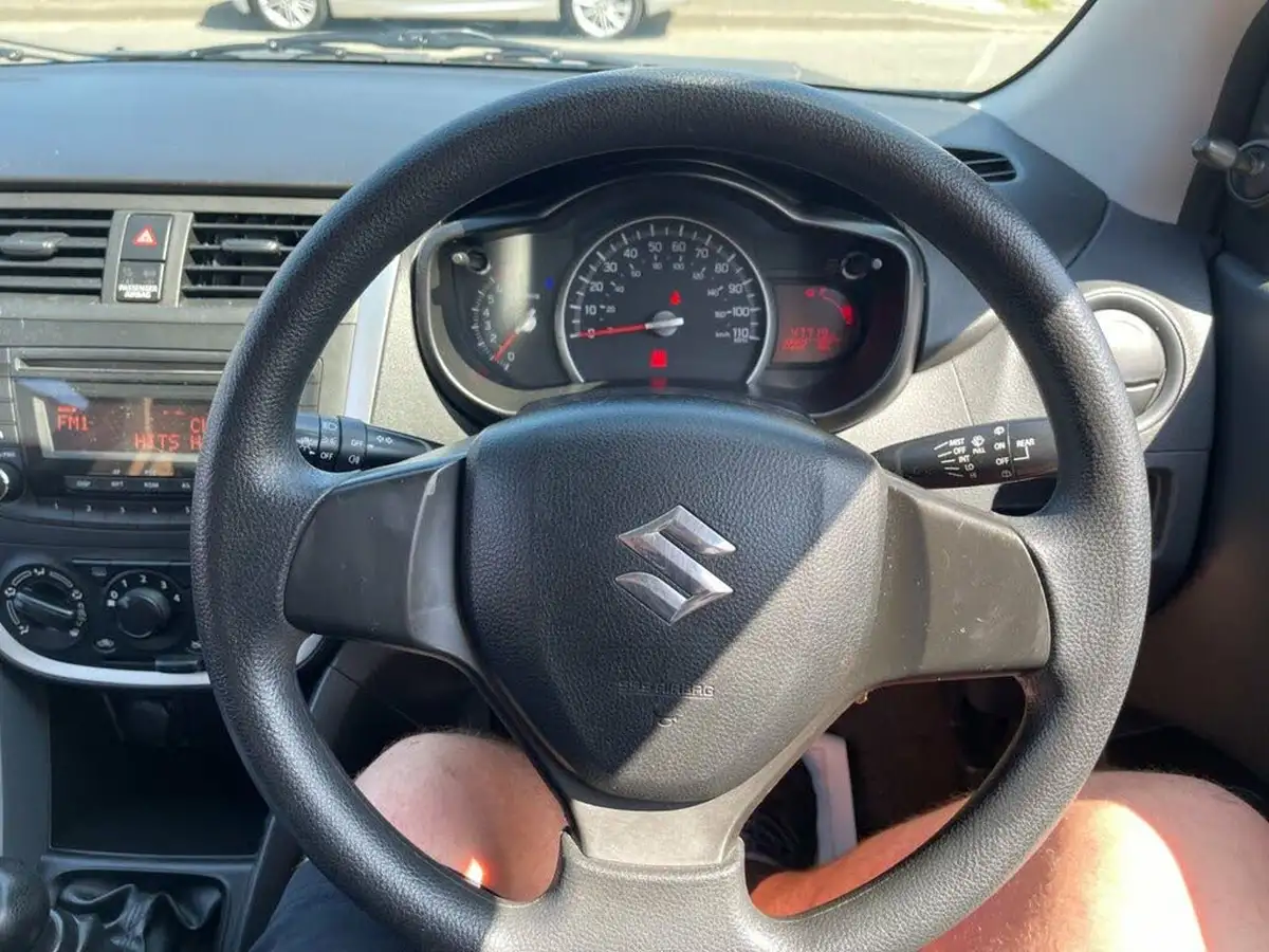 2015-suzuki-celerio-10-sz2-big-7