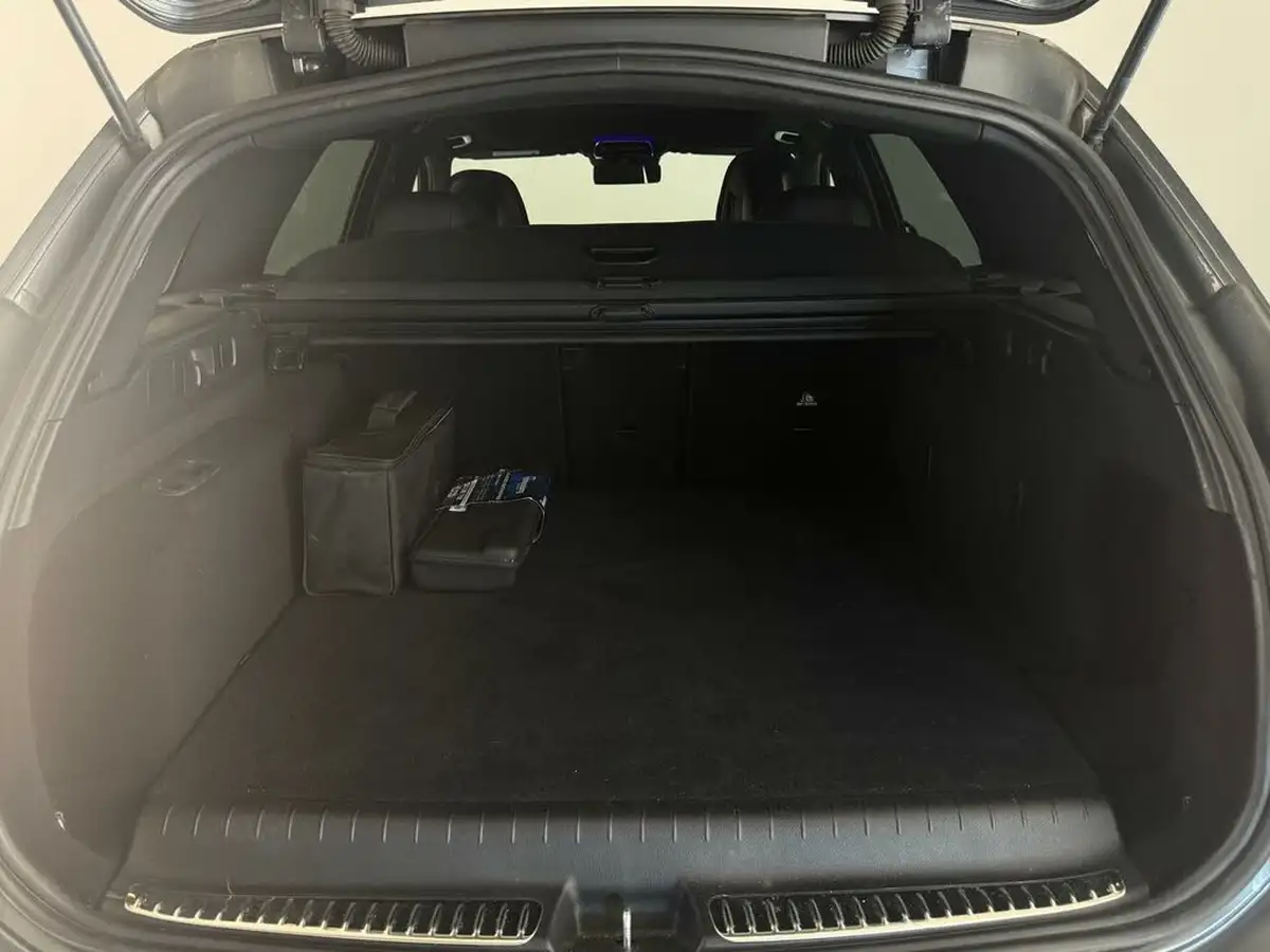 2022-mercedes-benz-c-class-20-c300e-amg-line-estate-5d-big-47