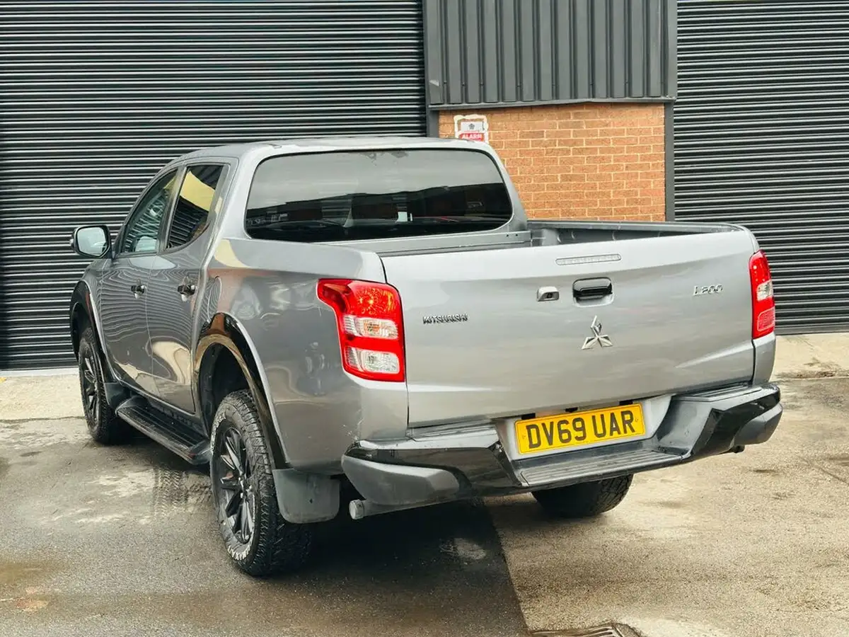 2019-mitsubishi-l200-24di-d-challenger-auto-big-45