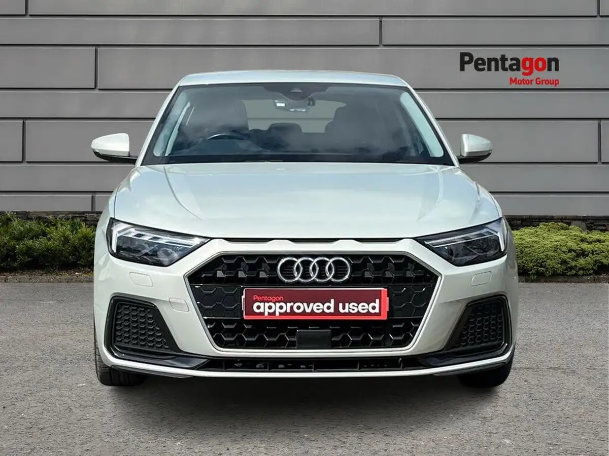 2023-audi-a1-10-30-tfsi-sport-big-12