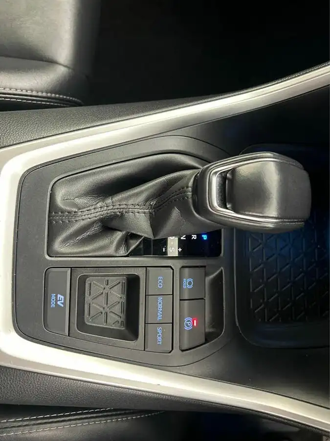 2021-toyota-rav4-25-vvt-i-black-edition-215bhp-big-14