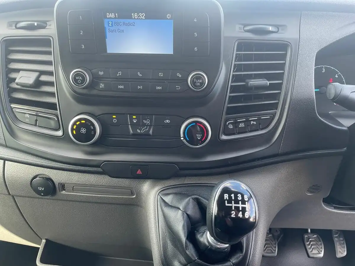 2022-ford-transit-20tdci-350-l3h2-leader-with-ac-chiller-big-21