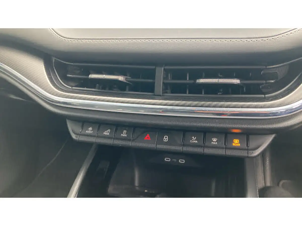 2023-skoda-enyaq-e-85x-sportline-plus-station-wagon-big-12