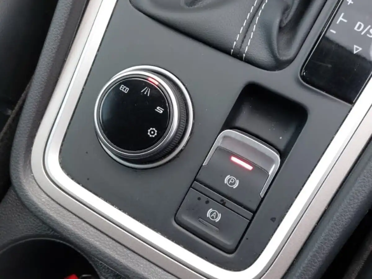 2024-seat-ateca-15-ecotsi-xperience-dsg-big-17