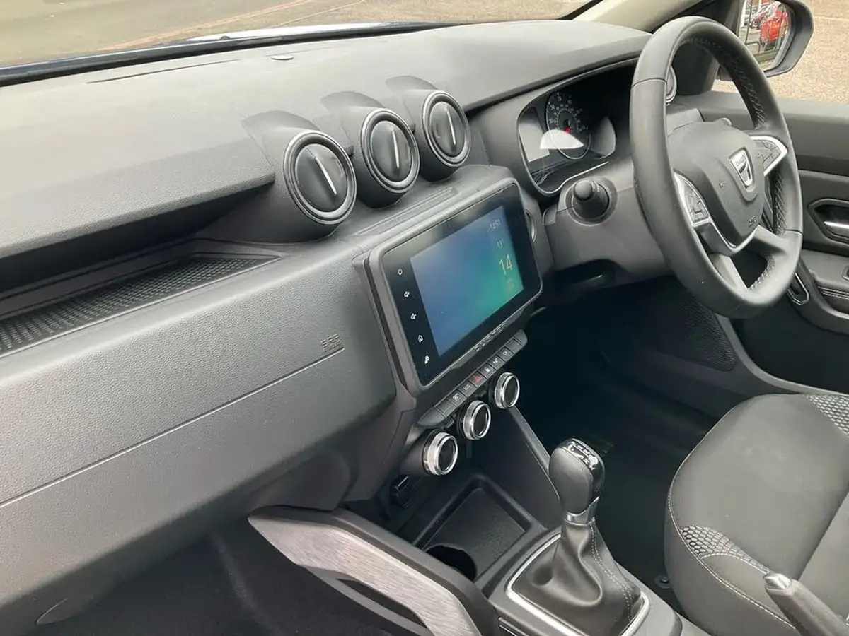 2022-dacia-duster-13-tce-prestige-150bhp-edc-big-13